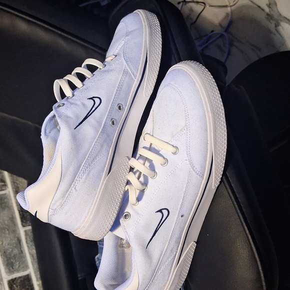 Nike Canvas sneakers - Picture 2 of 4